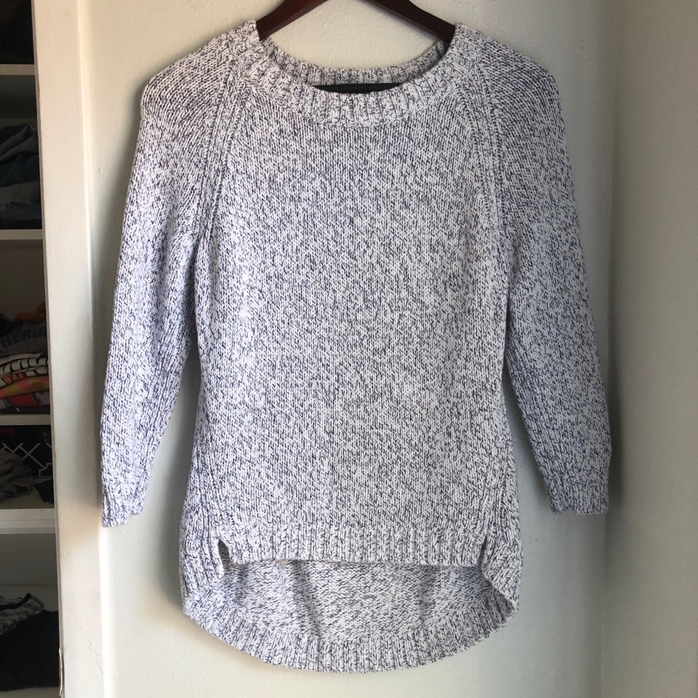 Gap sweater size small